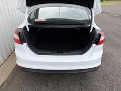 FORD LW Mk2 FOCUS TREND AUTO SEDAN   2013