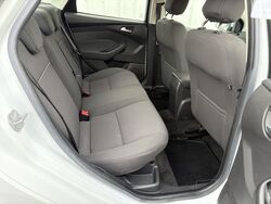 FORD LW Mk2 FOCUS TREND AUTO SEDAN   2013