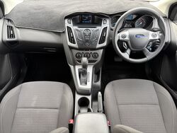 FORD LW Mk2 FOCUS TREND AUTO SEDAN   2013