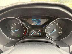 FORD LW Mk2 FOCUS TREND AUTO SEDAN   2013