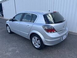 HOLDEN ASTRA CDX HATCH 2008