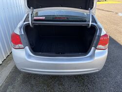 HOLDEN JH CRUZE CDX AUTO SEDAN   2013