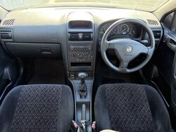 HOLDEN TS ASTRA CD AUTO SEDAN   2001