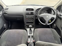 HOLDEN TS ASTRA CD HATCH AUTO   2002  