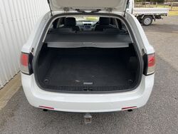 HOLDEN VE 2 BERLINA INTERNATIONAL SPORTSWAGON   2011 