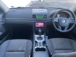 HOLDEN VE COMMODORE OMEGA SEDAN   2010