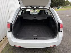 HOLDEN VE COMMODORE OMEGA SPORTSWAGON   2008