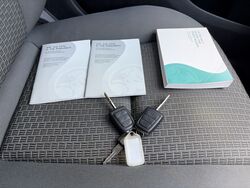 HOLDEN VE SERIES 2 COMMODORE OMEGA SEDAN   2011