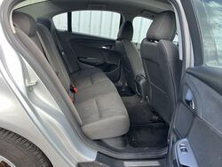 HOLDEN VF COMMODORE EVOKE LPG SEDAN   