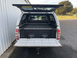 MAZDA BT 50 UN SDX 4WD AUTO DUAL CAB   2010