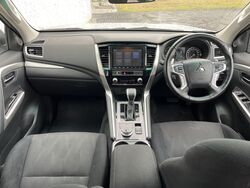 MITSUBISHI PAJERO SPORT QF GLX 4X4 AUTO   2022
