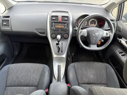 TOYOTA COROLLA ZRE152R ASCENT SPORT HATCH AUTO   2012