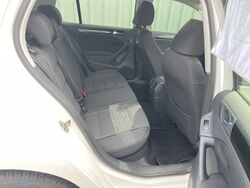 VOLKSWAGEN MK6 GOLF 103TDI COMFORTLINE DIESEL AUTO HATCH   2009
