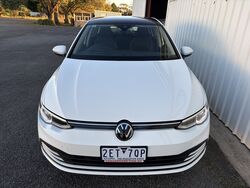 VOLKSWAGEN MK8 GOLF 110 TSI LIFE   2024 
