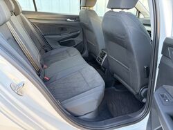 VOLKSWAGEN MK8 GOLF 110 TSI LIFE   2024 